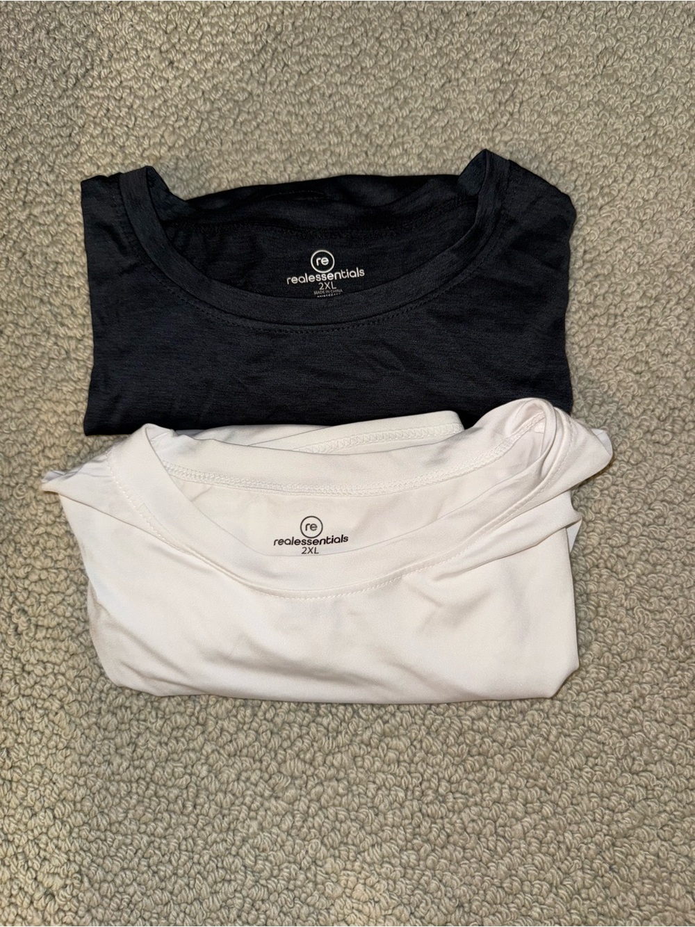 Real Essentials Women’s 2XL Short Sleeve Shirts Black White 2 Pack Activewear
